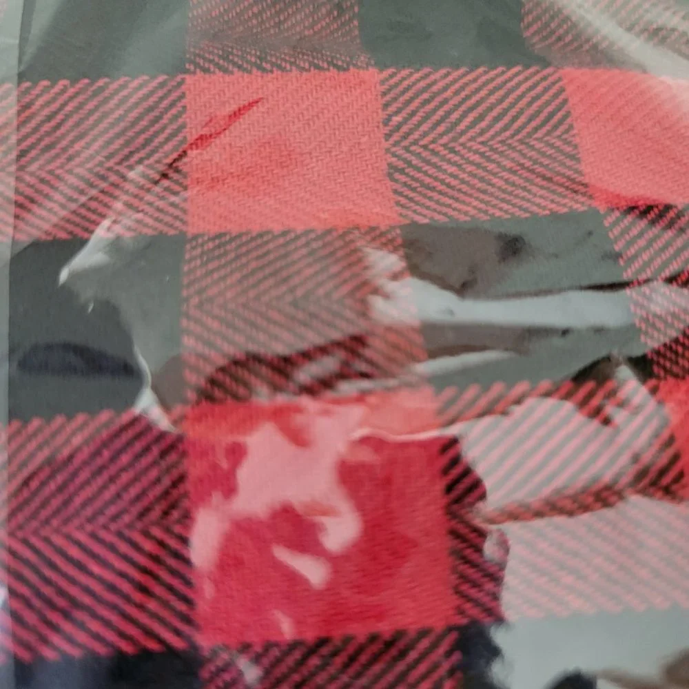 Red Checkered Face Mask